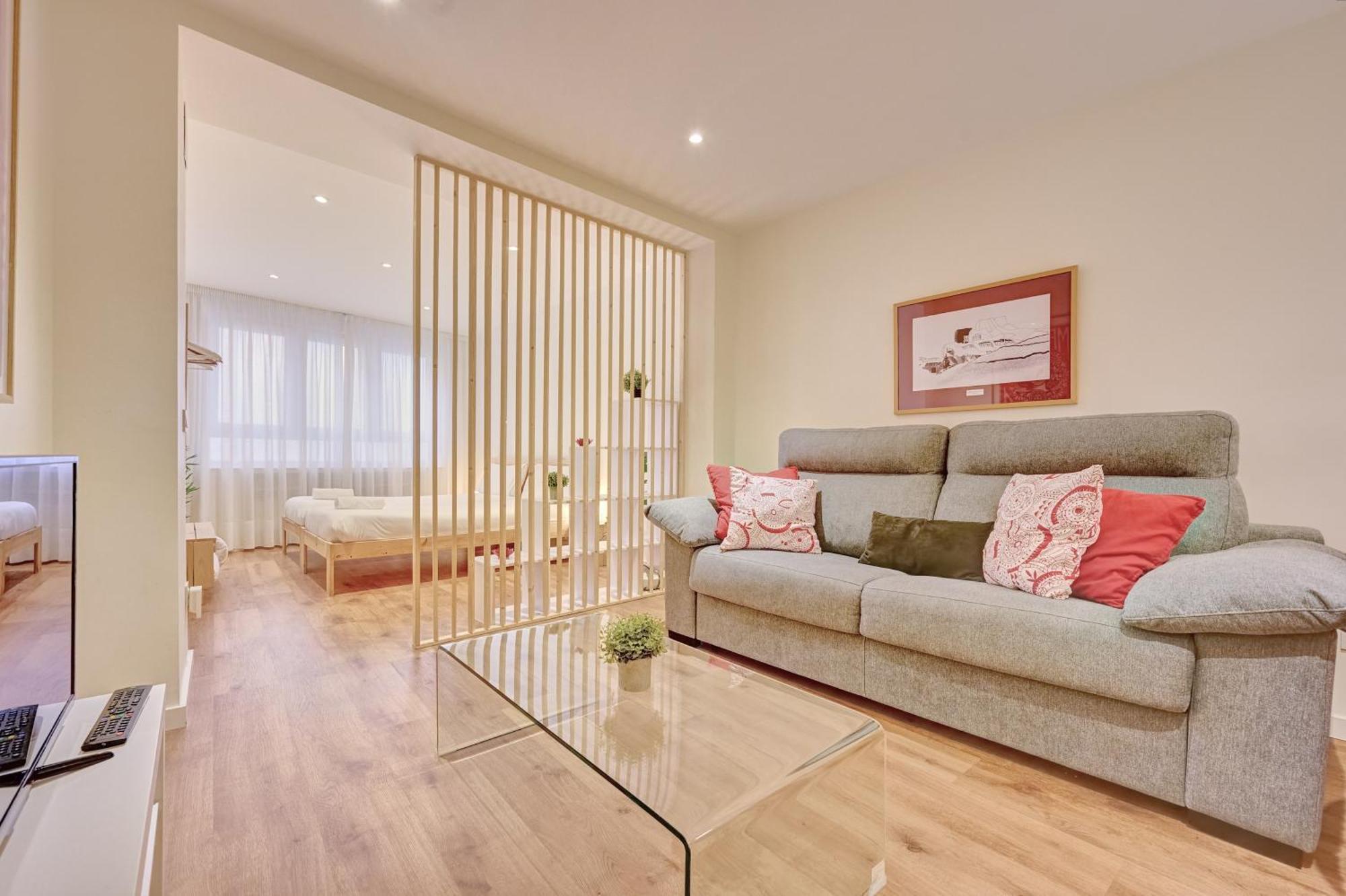 Ambigu De La Concatedral By Clabao Apartment Logroño